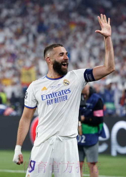 4场比赛6球1助攻 本泽马当选皇马三月份最佳球员