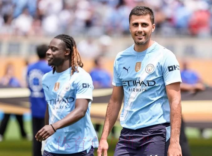 重拳!曝欧足联酝酿欧冠制裁 或剔除皇马曼城蓝军 重拳!曝欧足联酝酿欧冠制裁 或剔除皇马曼城蓝军