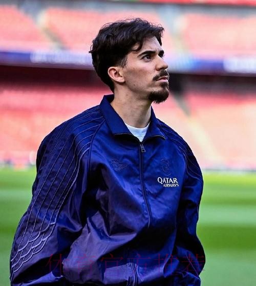 马卡:皇马一线队一球员新冠阳性 今日安排复查 马卡:皇马一线队一球员新冠阳性 今日安排复查